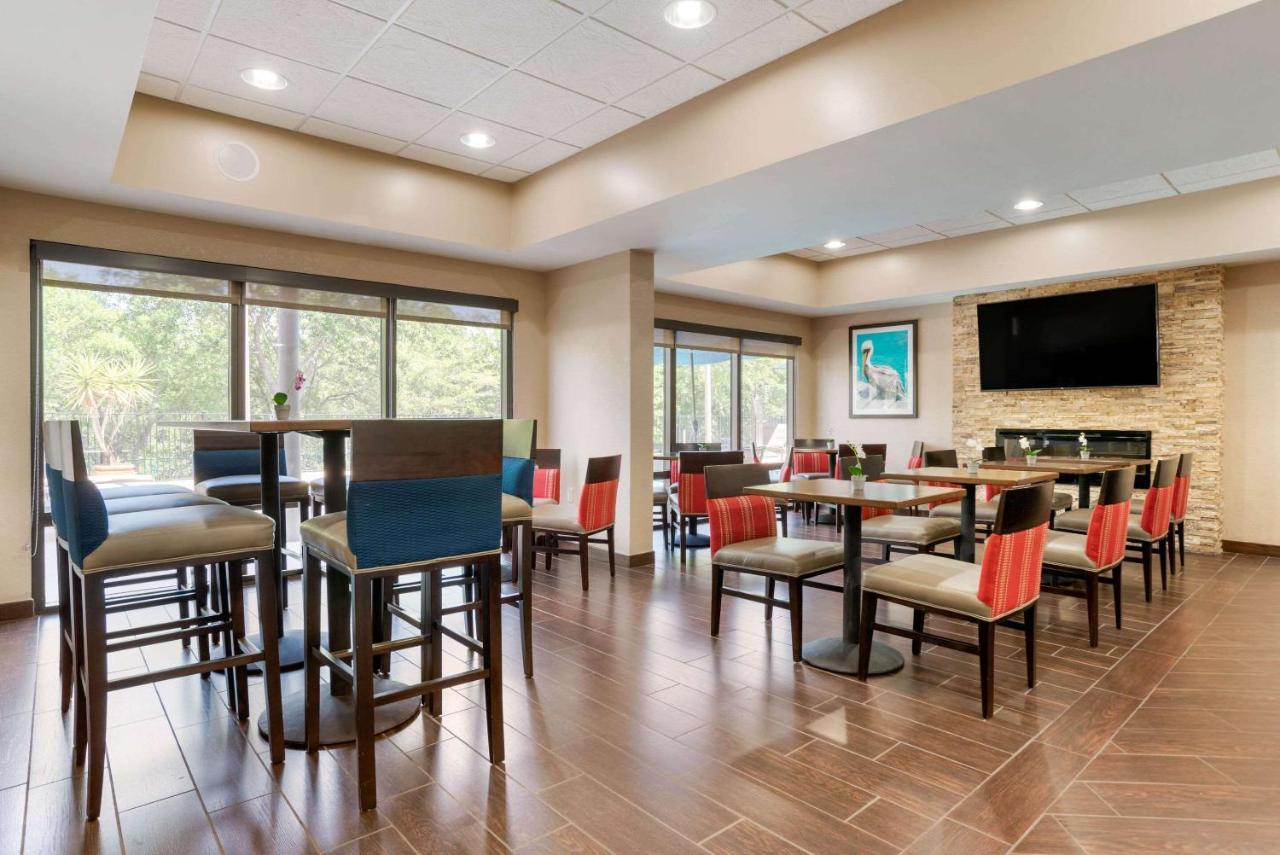 Comfort Suites Tallahassee Capitol - University Area Εξωτερικό φωτογραφία
